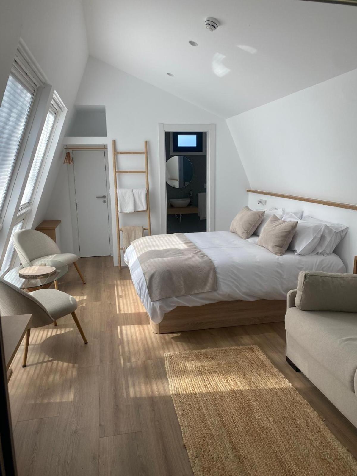 Luar Do Sarela & Suites Conjo ภายนอก รูปภาพ