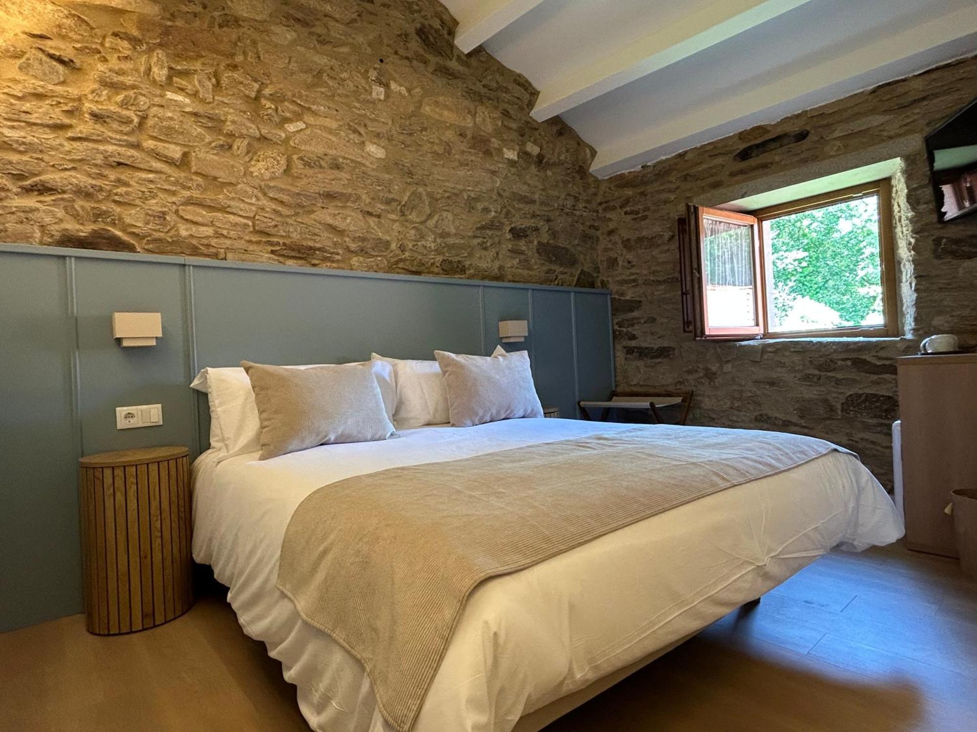 Luar Do Sarela & Suites Conjo ภายนอก รูปภาพ