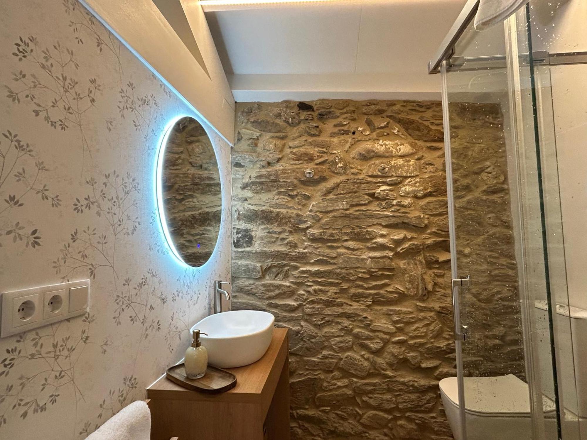Luar Do Sarela & Suites Conjo ภายนอก รูปภาพ